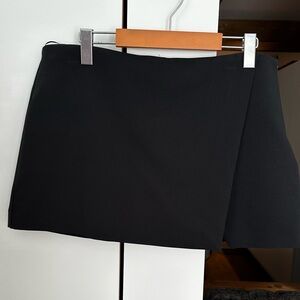 Zara mini skort XL never worn